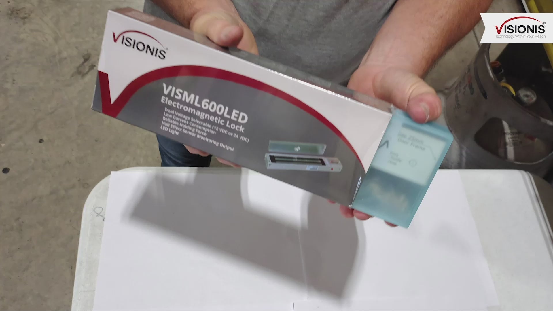 Black Indoor Magnetic Door Lock. Up to 600 lbs (272 kg) Holding Force. Visionis (Unboxing)